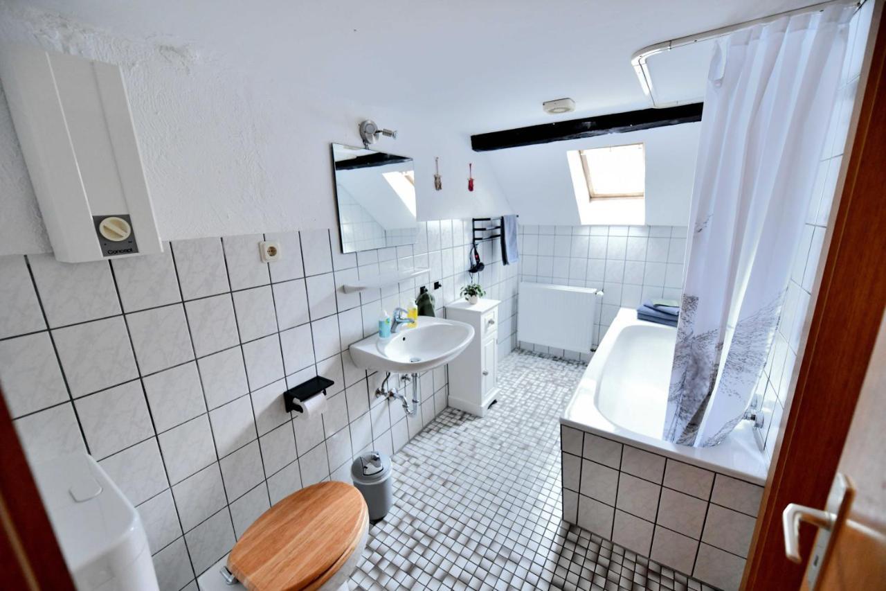 Ferienwohnung Im Alten Bauernhaus Lindlar Esterno foto
